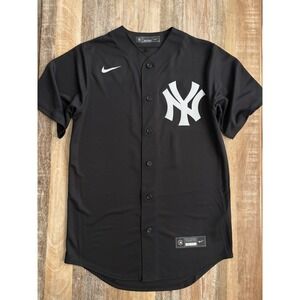 Men's Nike Derek Jeter #2 NY Yankees MLB Baseball Black Out Jersey Sz S  RARE